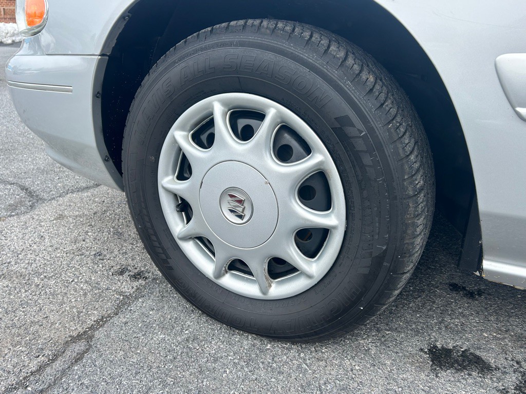 2000 Buick Century Image 6