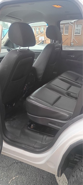 2012 Chevrolet Tahoe Image 6