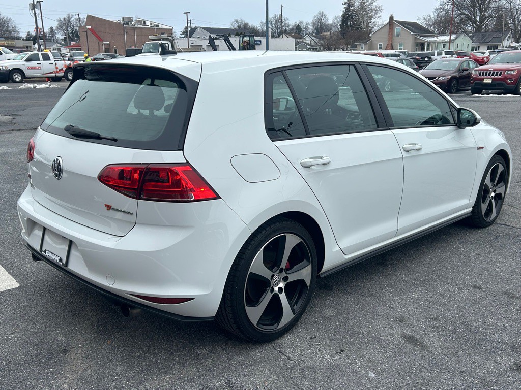 2017 Volkswagen GTI Image 5