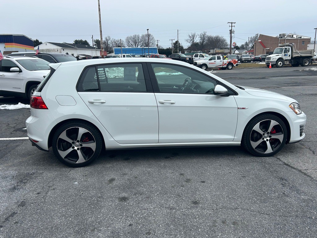 2017 Volkswagen GTI Image 6