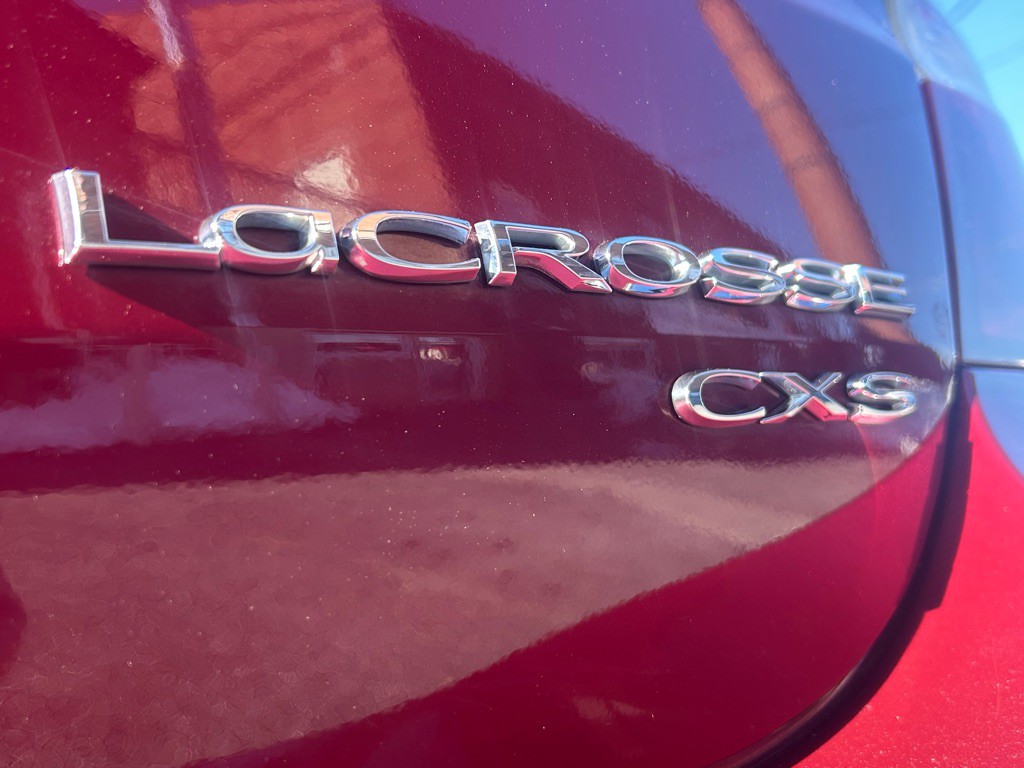 2005 Buick Lacrosse Image 10