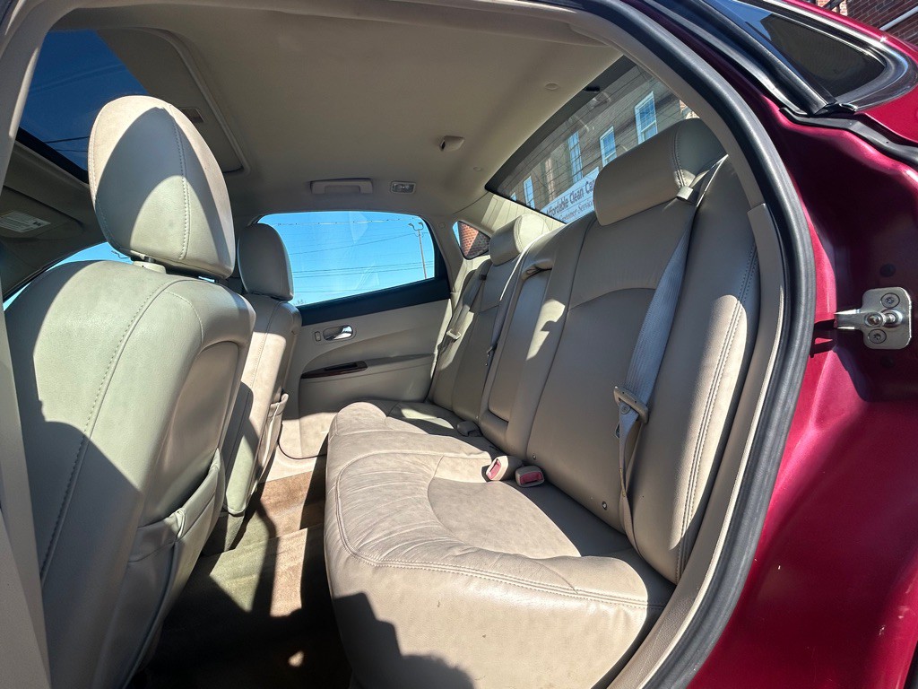 2005 Buick Lacrosse Image 12