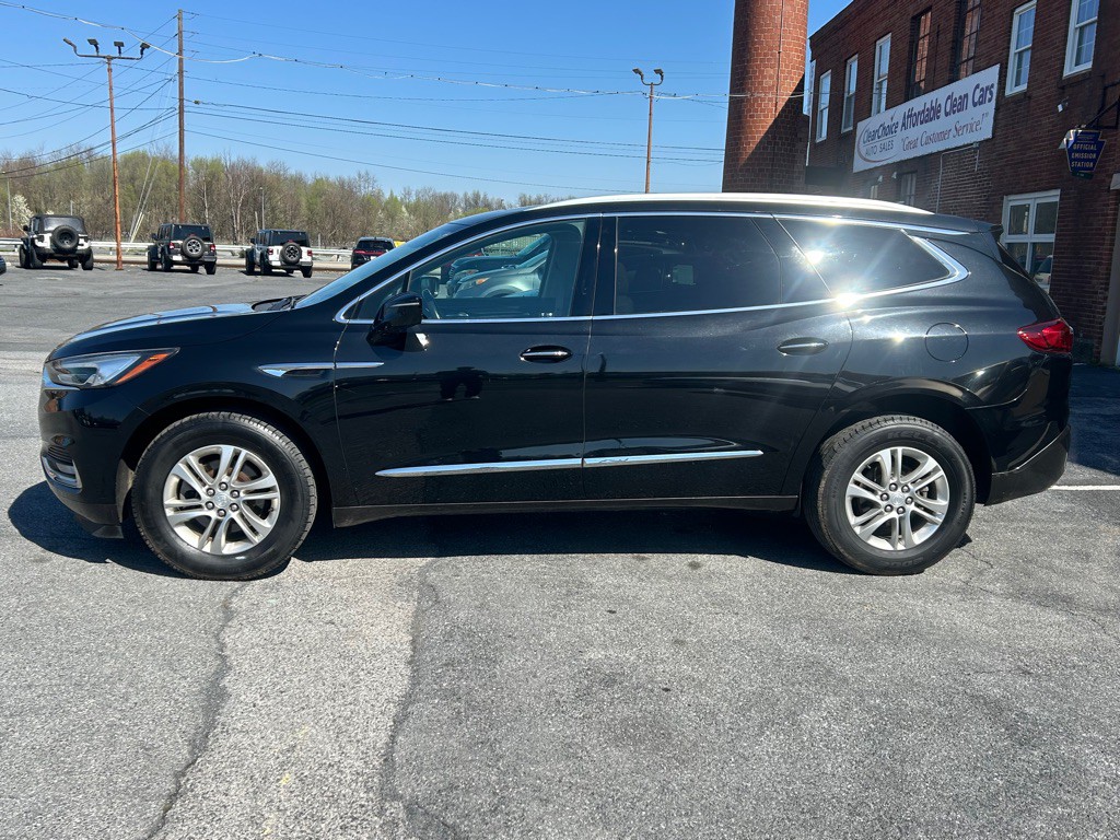 2018 Buick Enclave Image 2