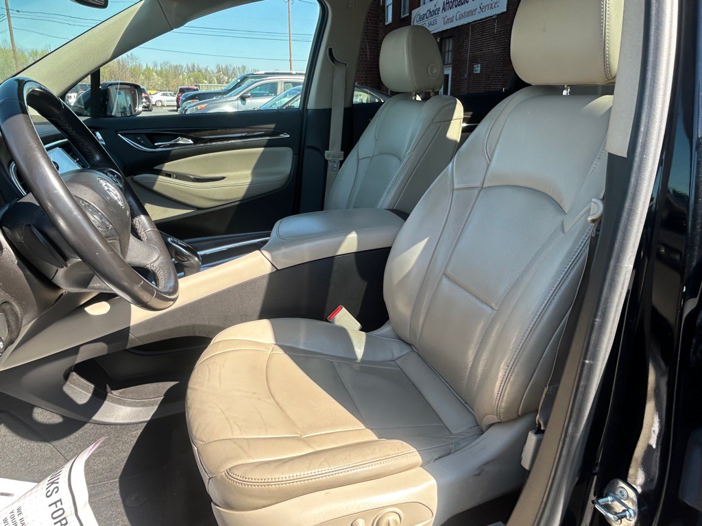 2018 Buick Enclave Image 15