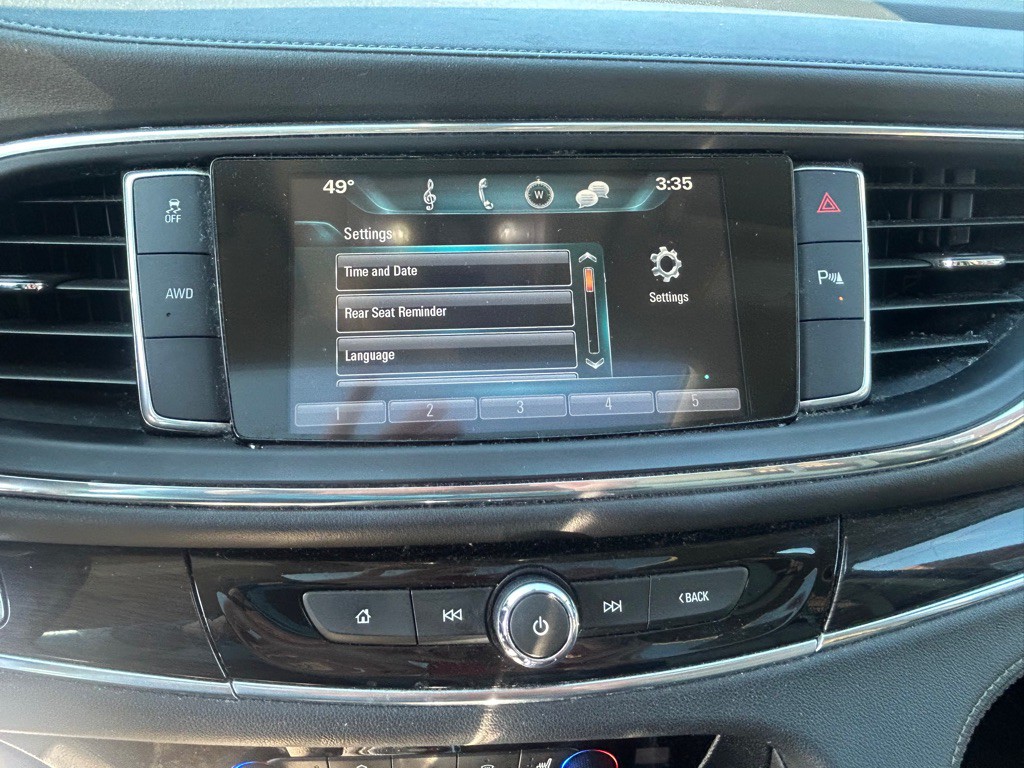 2018 Buick Enclave Image 17