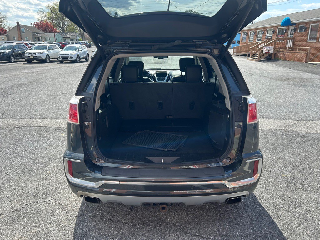 2017 GMC Terrain Image 12