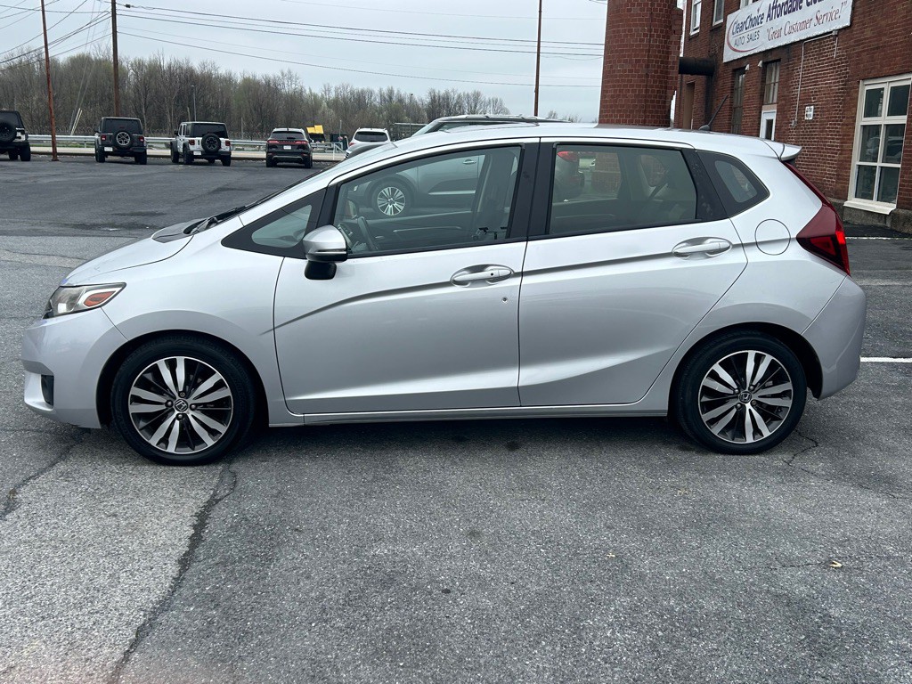 2016 Honda Fit Image 2
