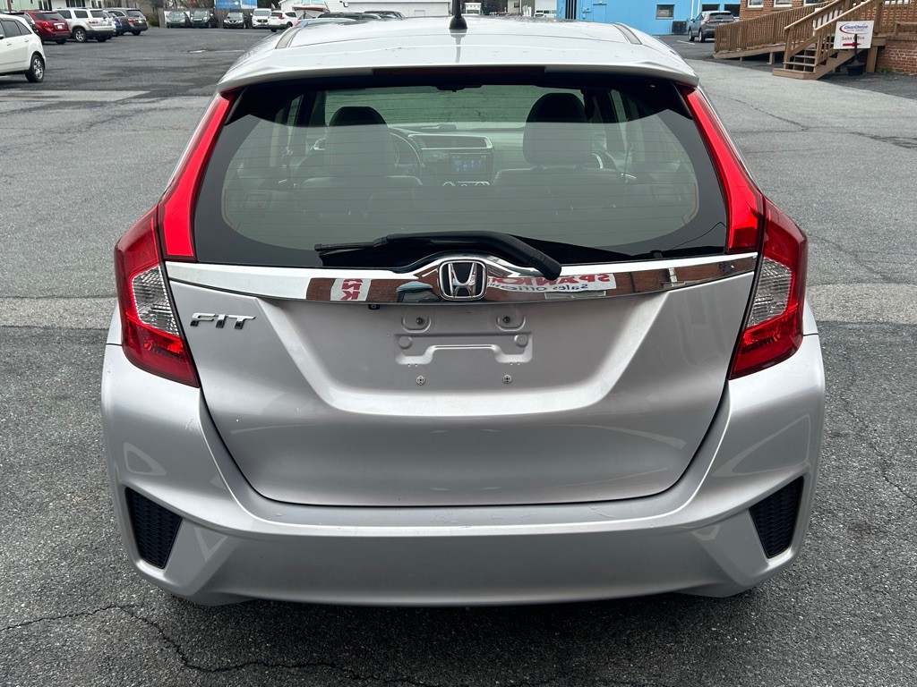 2016 Honda Fit Image 4