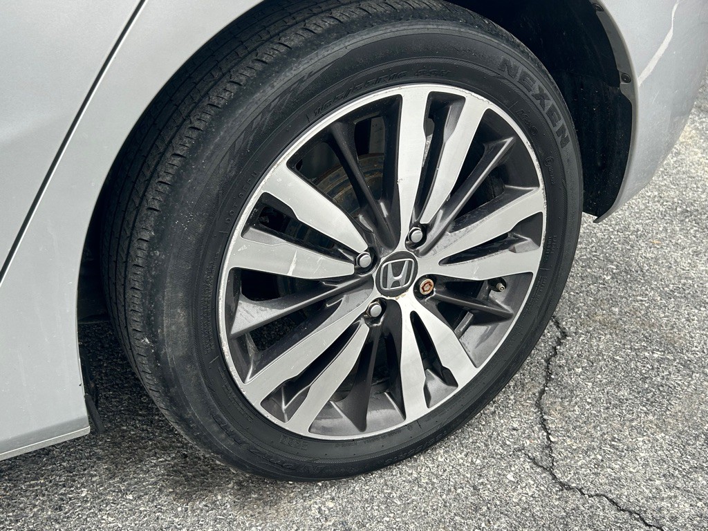 2016 Honda Fit Image 9