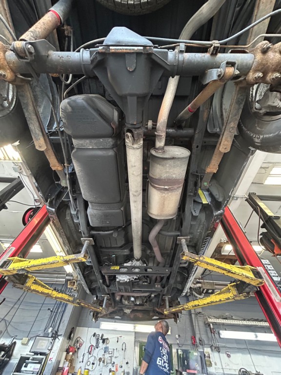 2004 Chevrolet Silverado 1500 Image 20