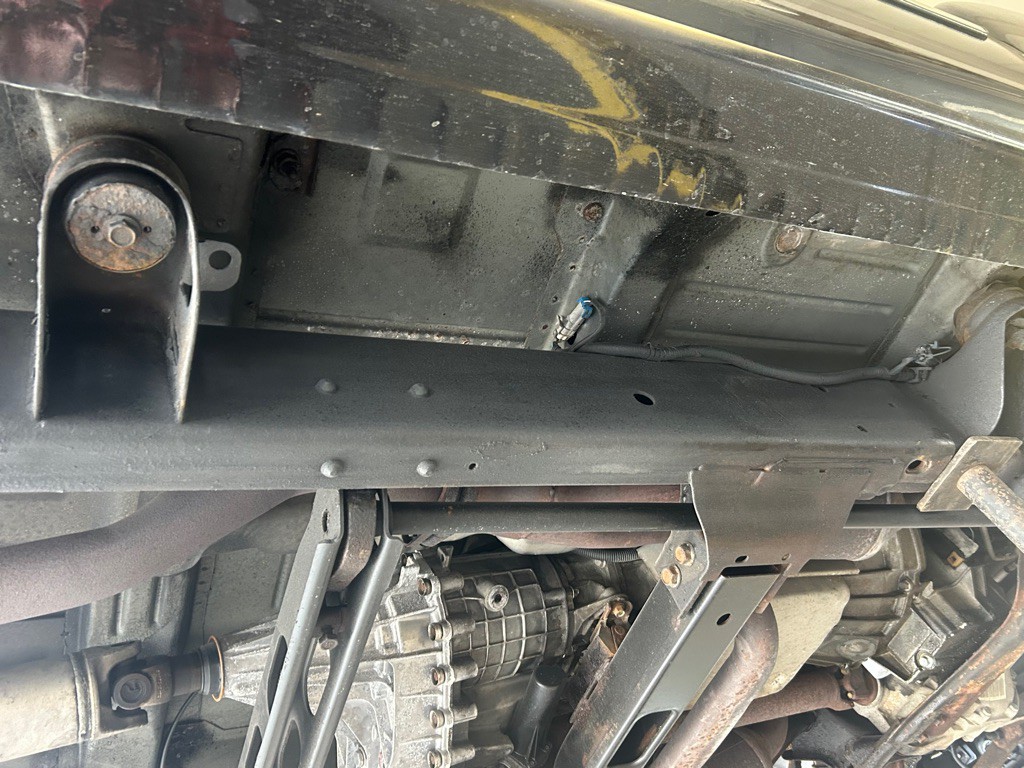 2004 Chevrolet Silverado 1500 Image 21