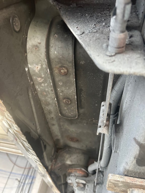 2004 Chevrolet Silverado 1500 Image 24