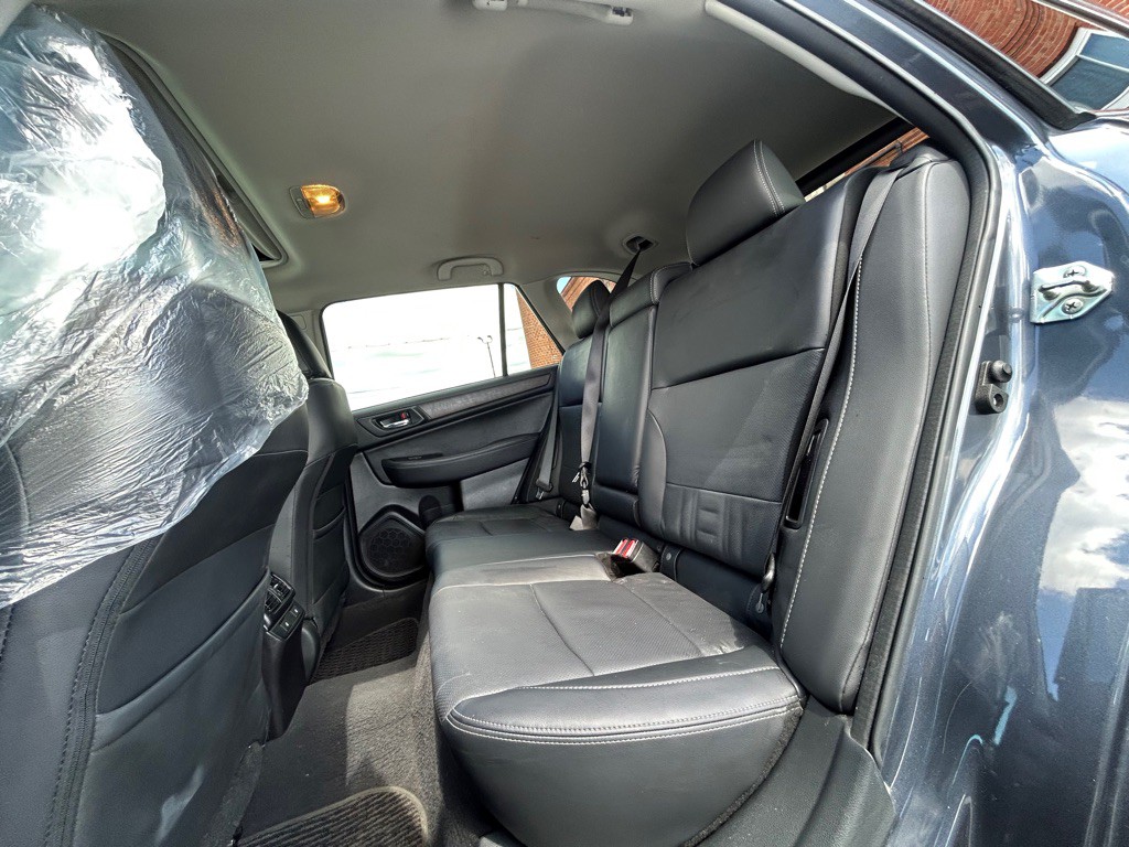 2017 Subaru Outback Image 14