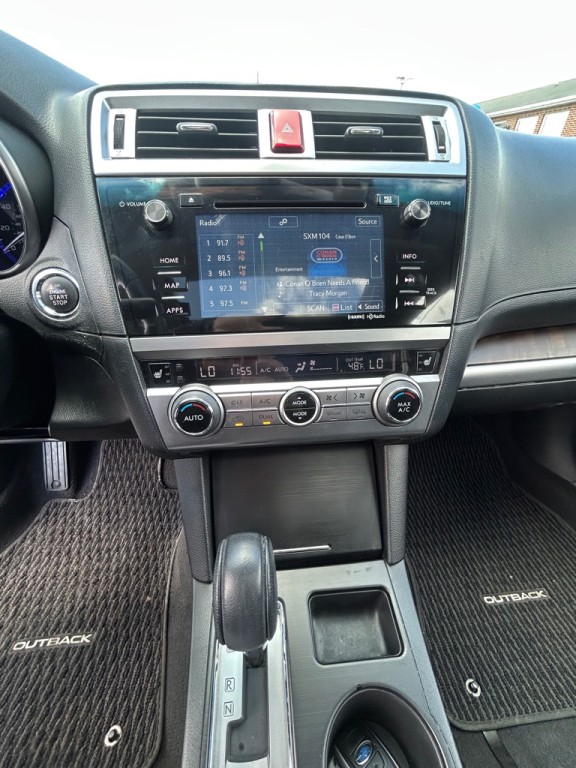 2017 Subaru Outback Image 16