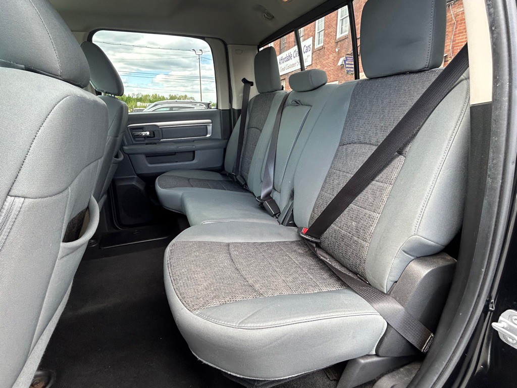 2015 RAM 1500 Image 13