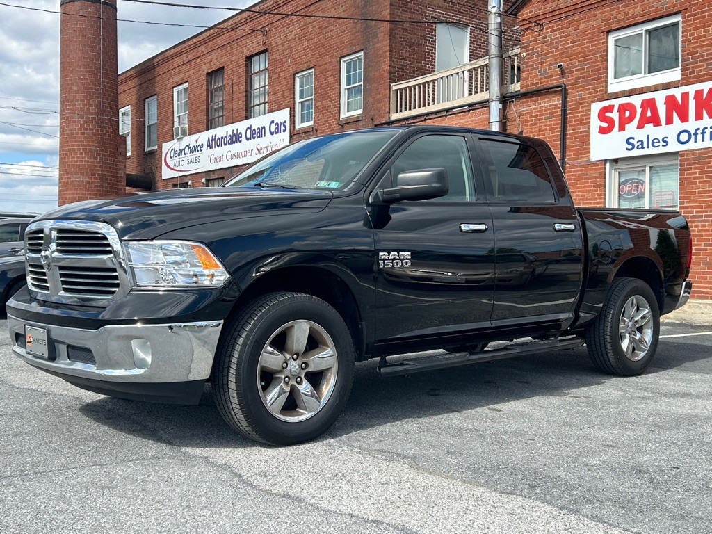 2015 RAM 1500 Image 1