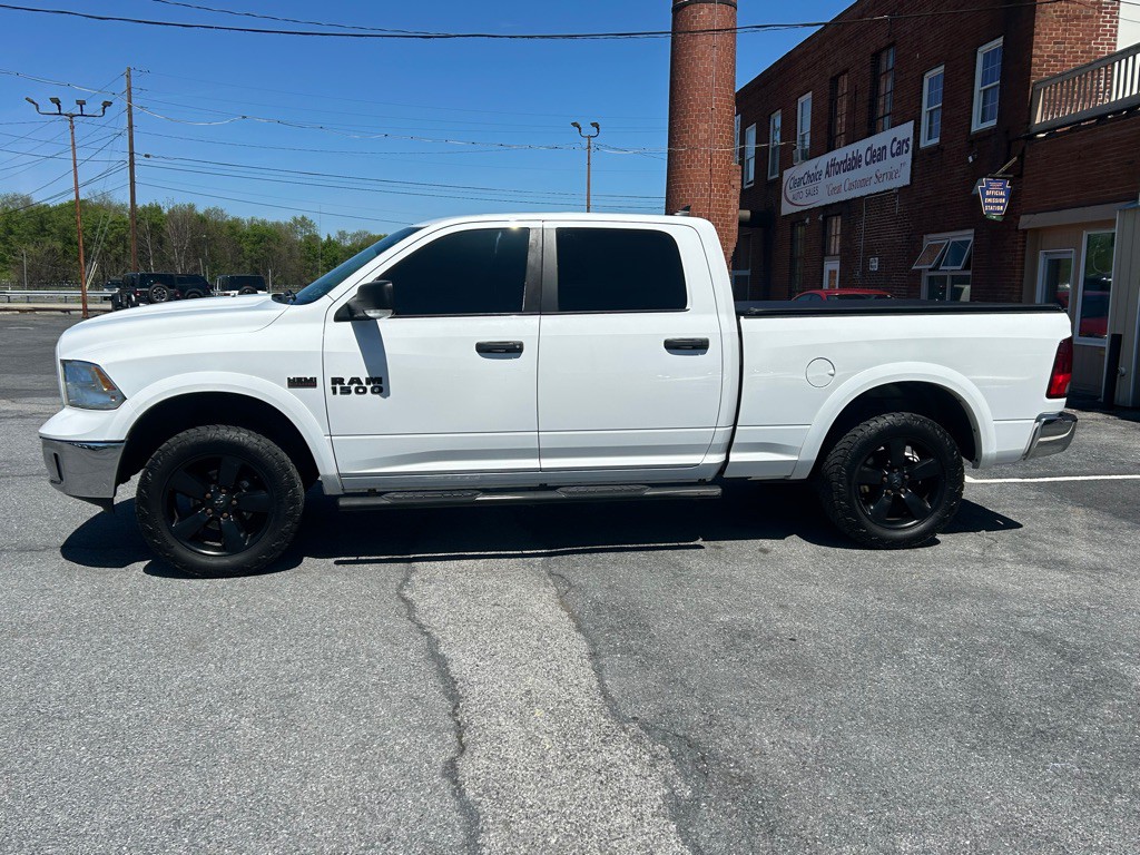 2016 RAM 1500 Image 2