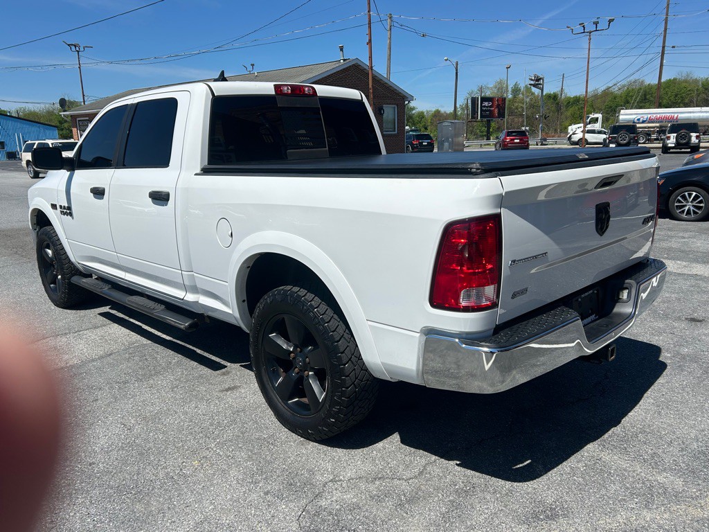 2016 RAM 1500 Image 3