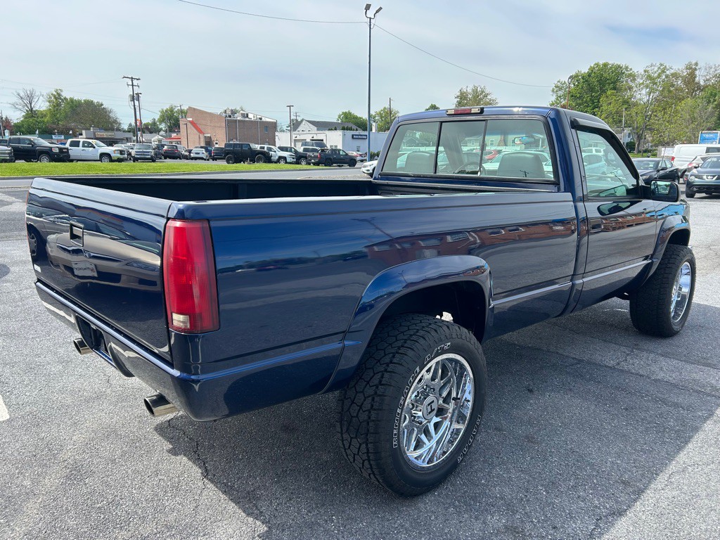 1996 Chevrolet C/K Image 5