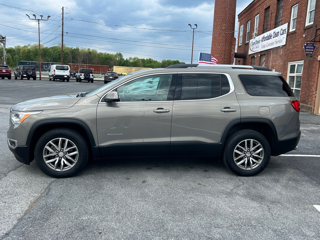 2019 GMC Acadia Image 2