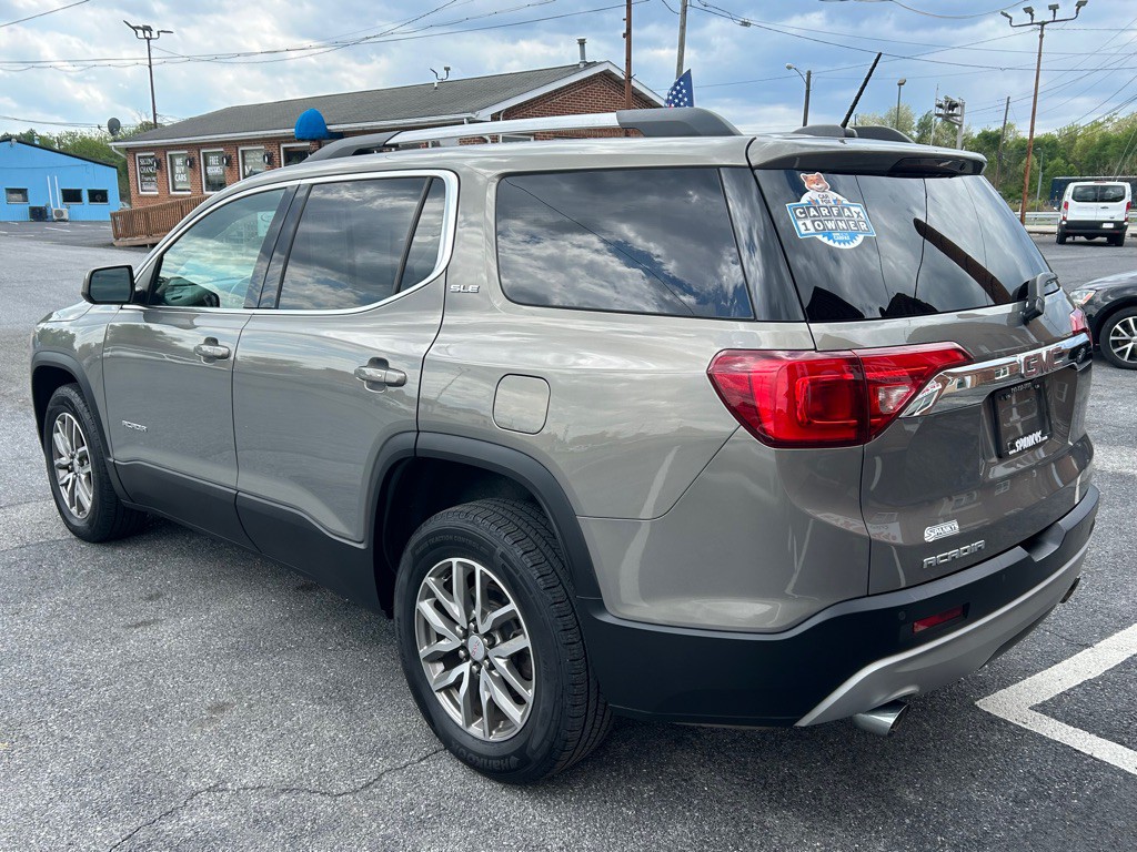 2019 GMC Acadia Image 3