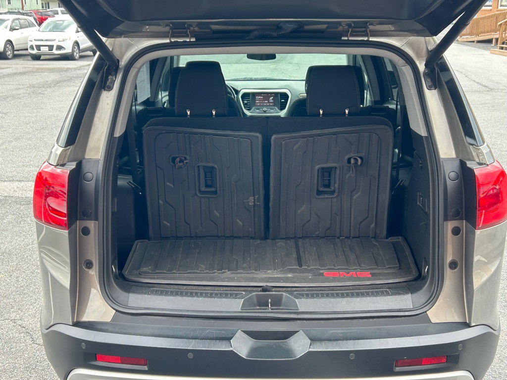 2019 GMC Acadia Image 11