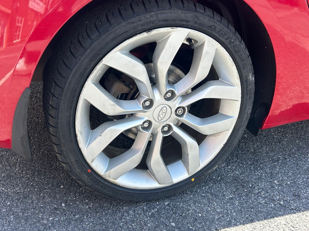 2013 Hyundai Veloster Image 9