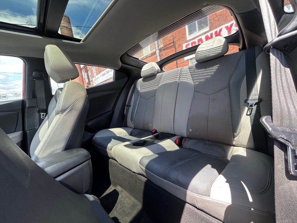 2013 Hyundai Veloster Image 11