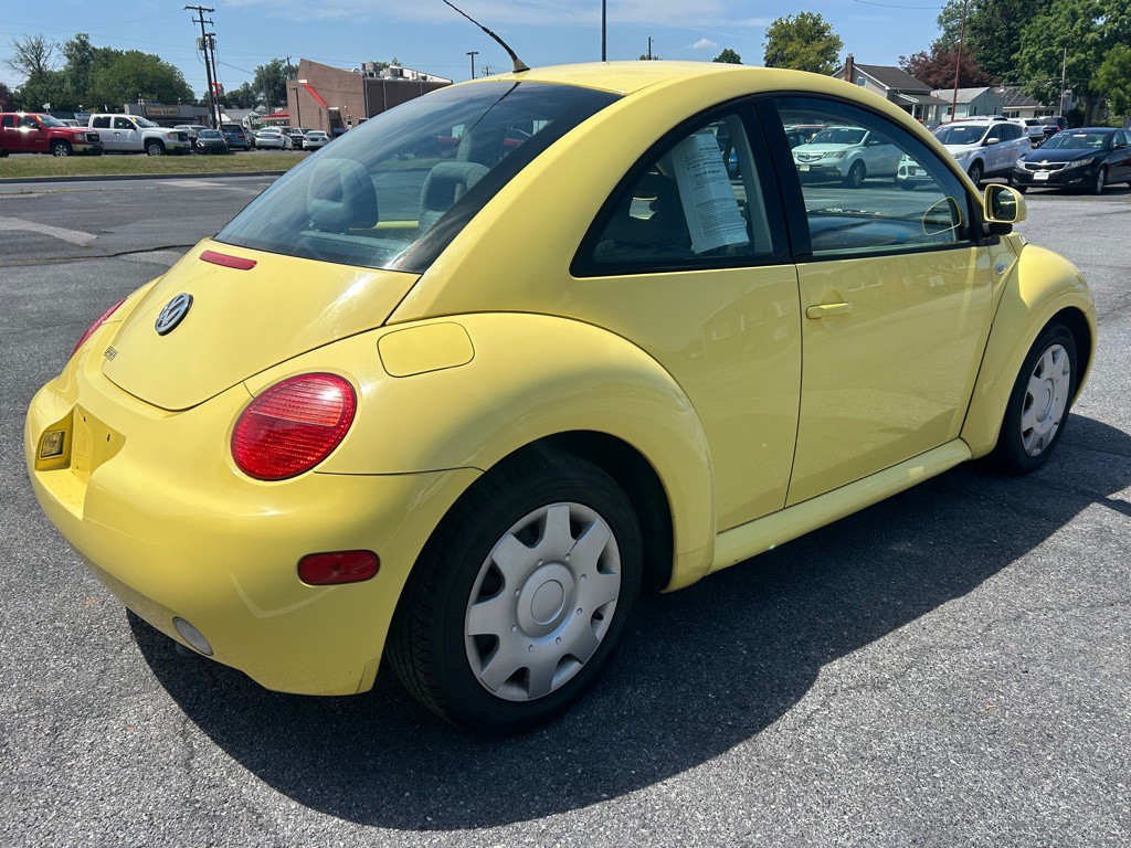 2000 Volkswagen Beetle Image 5