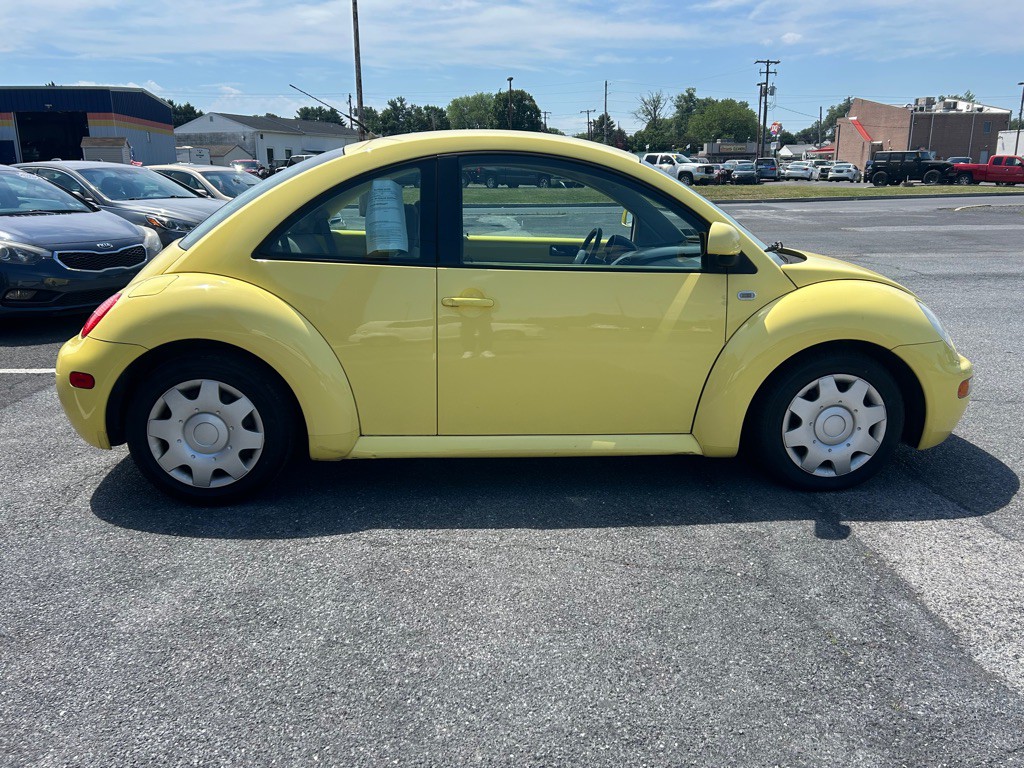 2000 Volkswagen Beetle Image 6