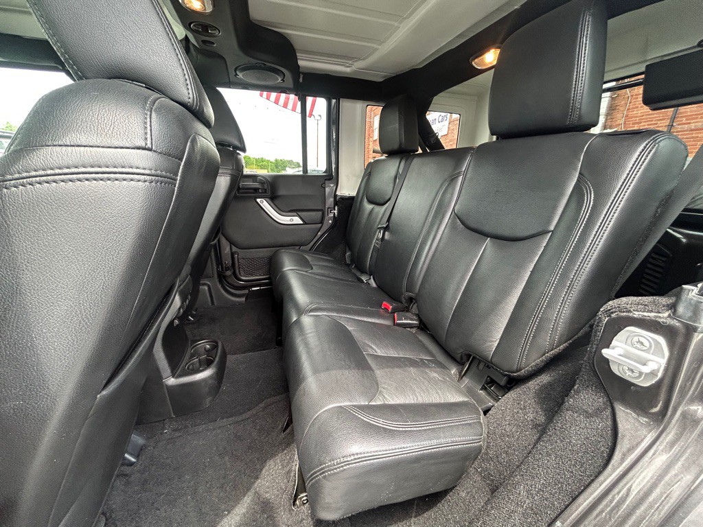 2014 Jeep Wrangler Unlimited Image 15