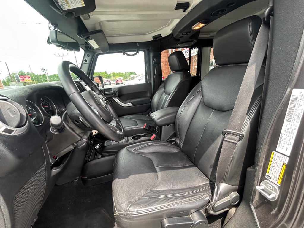 2014 Jeep Wrangler Unlimited Image 16