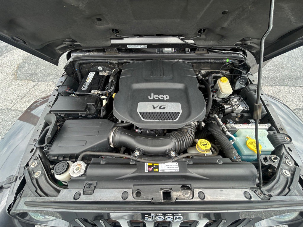 2014 Jeep Wrangler Unlimited Image 18