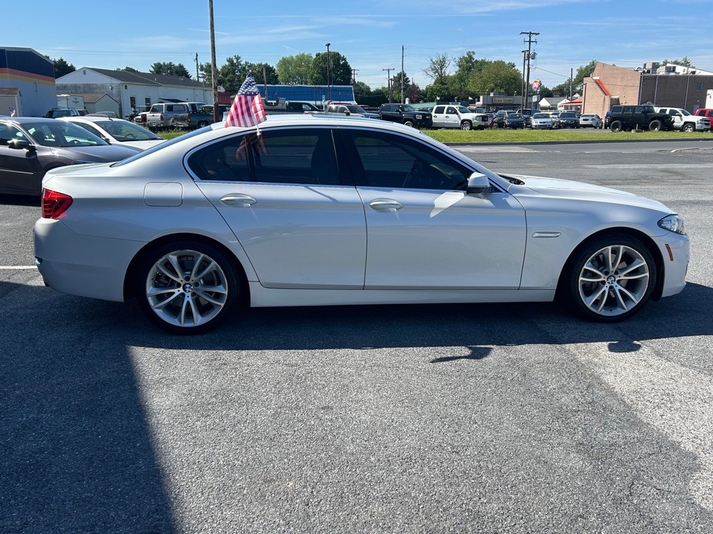 2016 BMW 5 Series Image 6