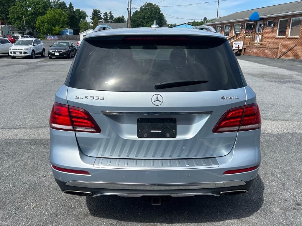 2016 Mercedes-Benz GLE-Class Image 4