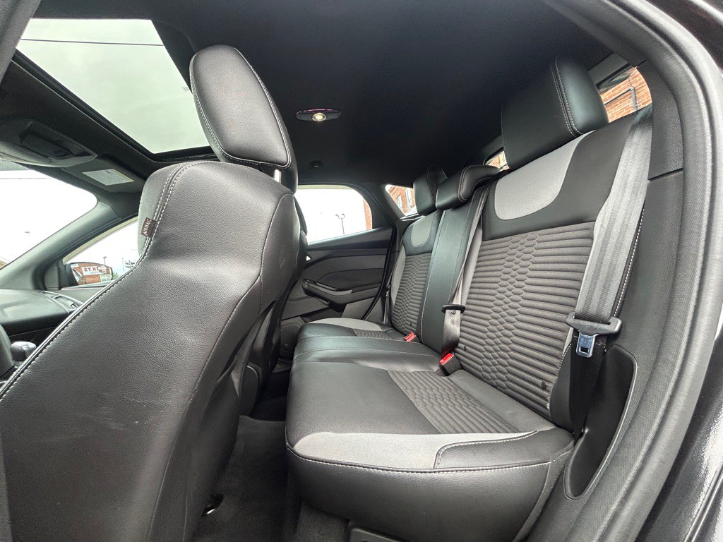 2013 Ford Focus Image 12