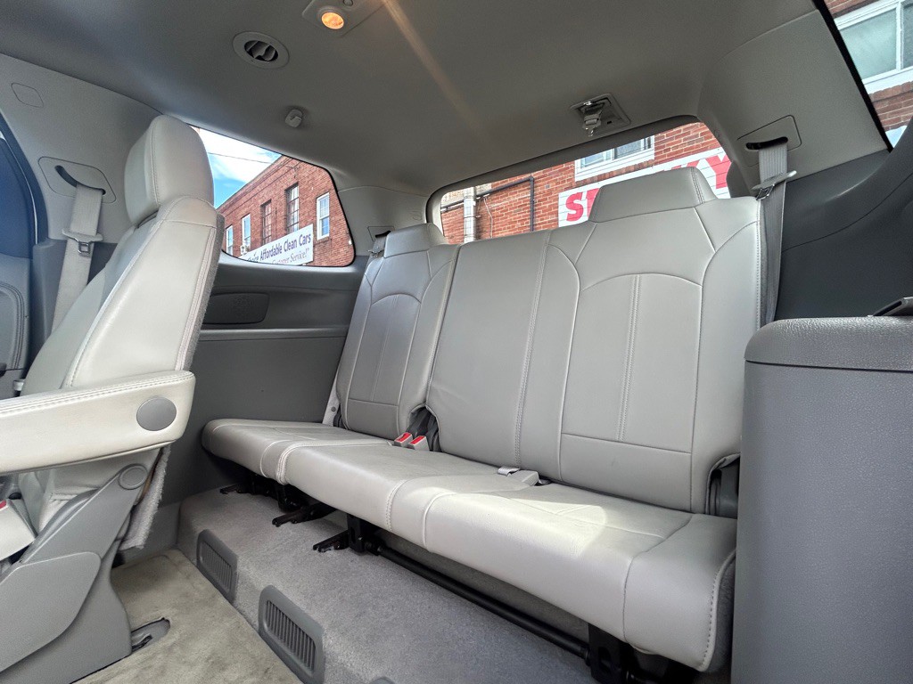 2015 GMC Acadia Image 13