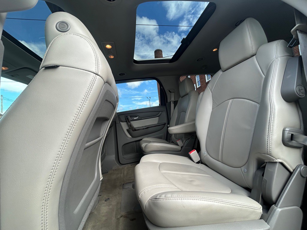 2015 GMC Acadia Image 15