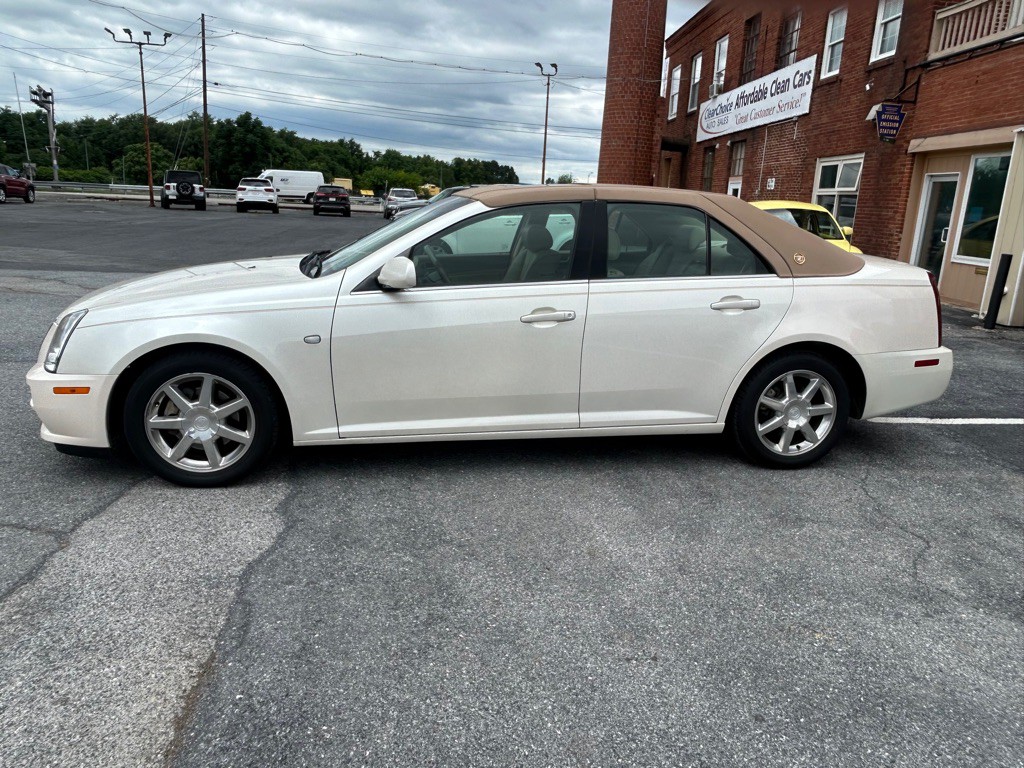 2006 Cadillac STS Image 2