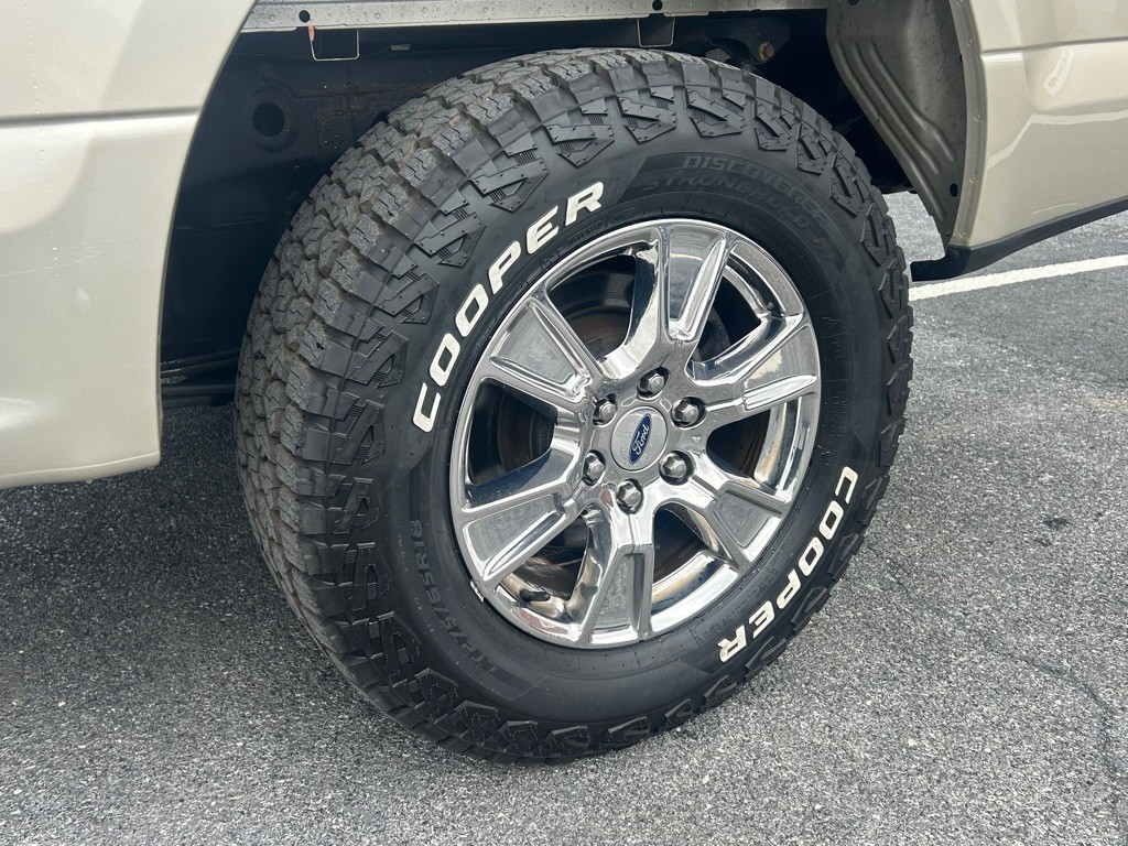 2017 Ford F-150 Image 9
