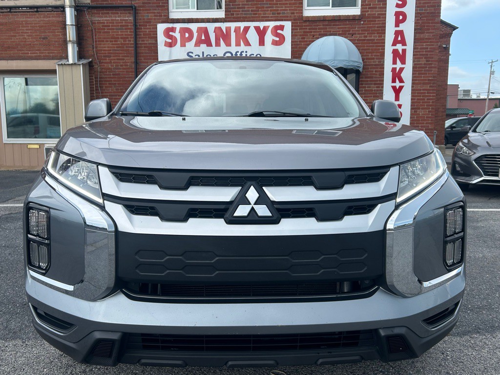 2020 Mitsubishi Outlander Image 8
