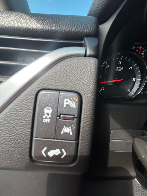 2016 Chevrolet Tahoe Image 17