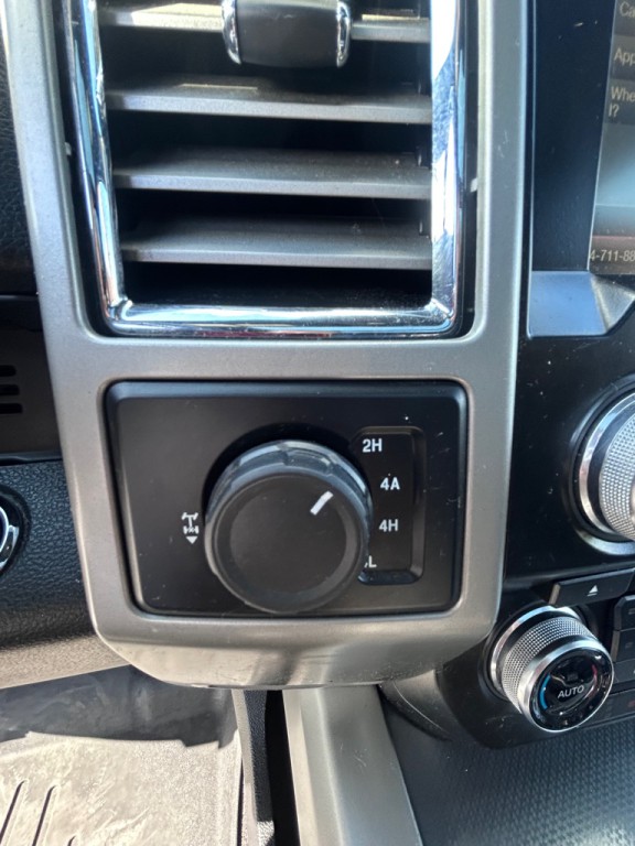 2015 Ford F-150 Image 19