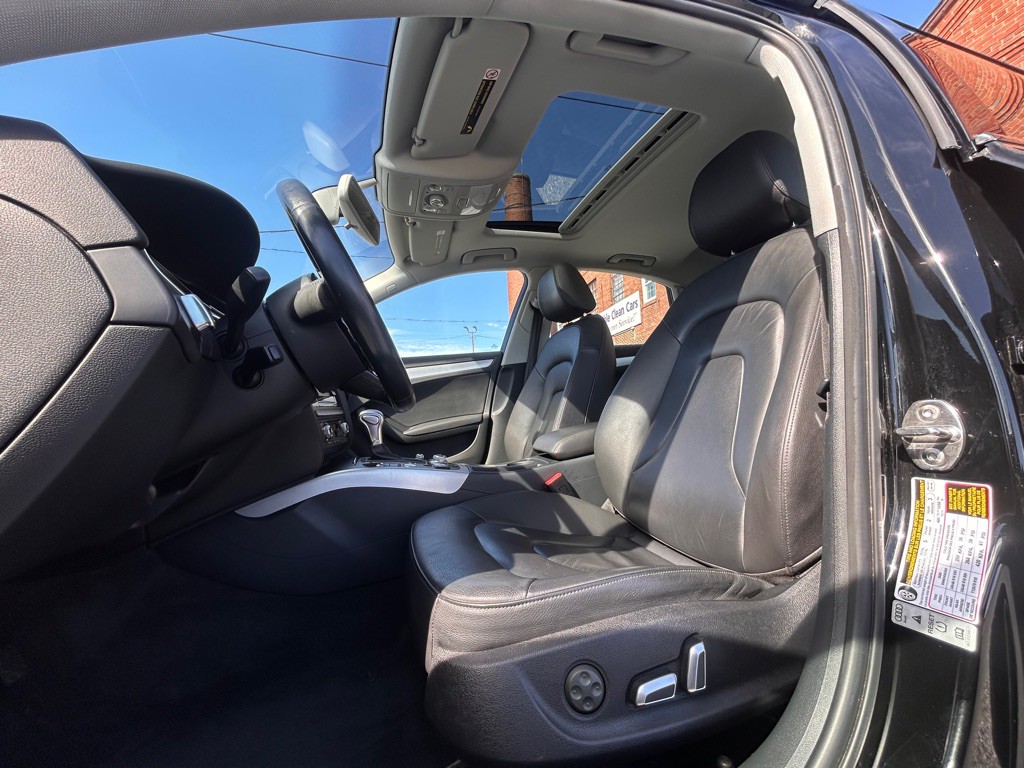 2016 Audi A4 Image 16