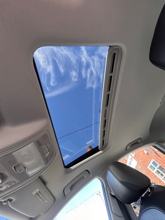 2016 Audi A4 Image 17
