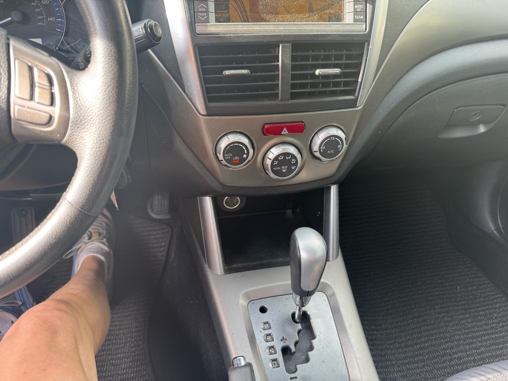 2010 Subaru Forester Image 14