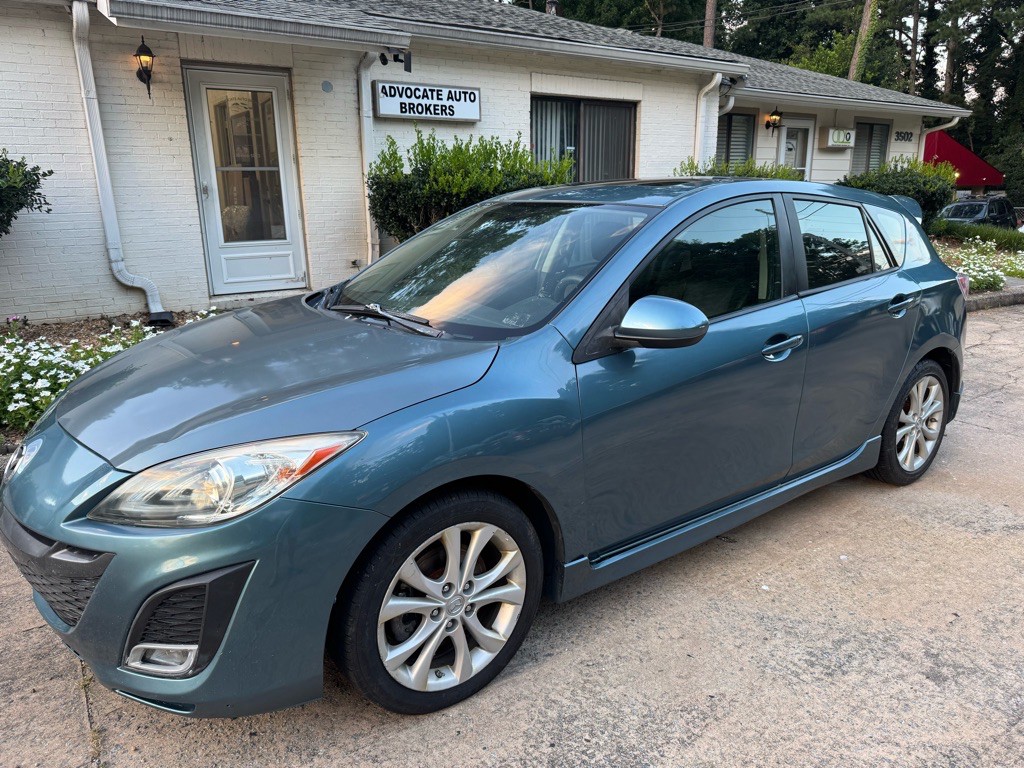 2011 Mazda Mazda3 Image 2