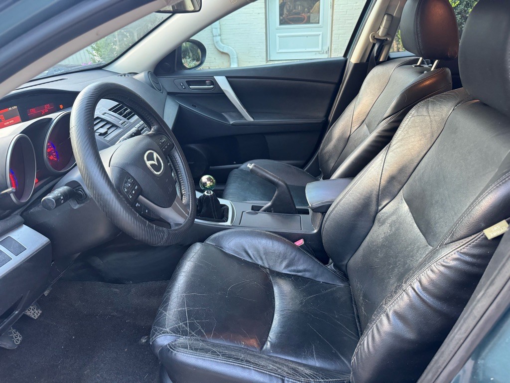 2011 Mazda Mazda3 Image 8