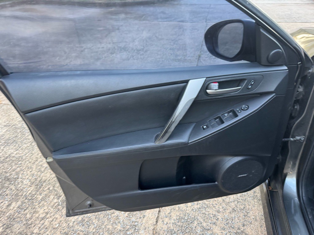 2012 Mazda Mazda3 Image 10
