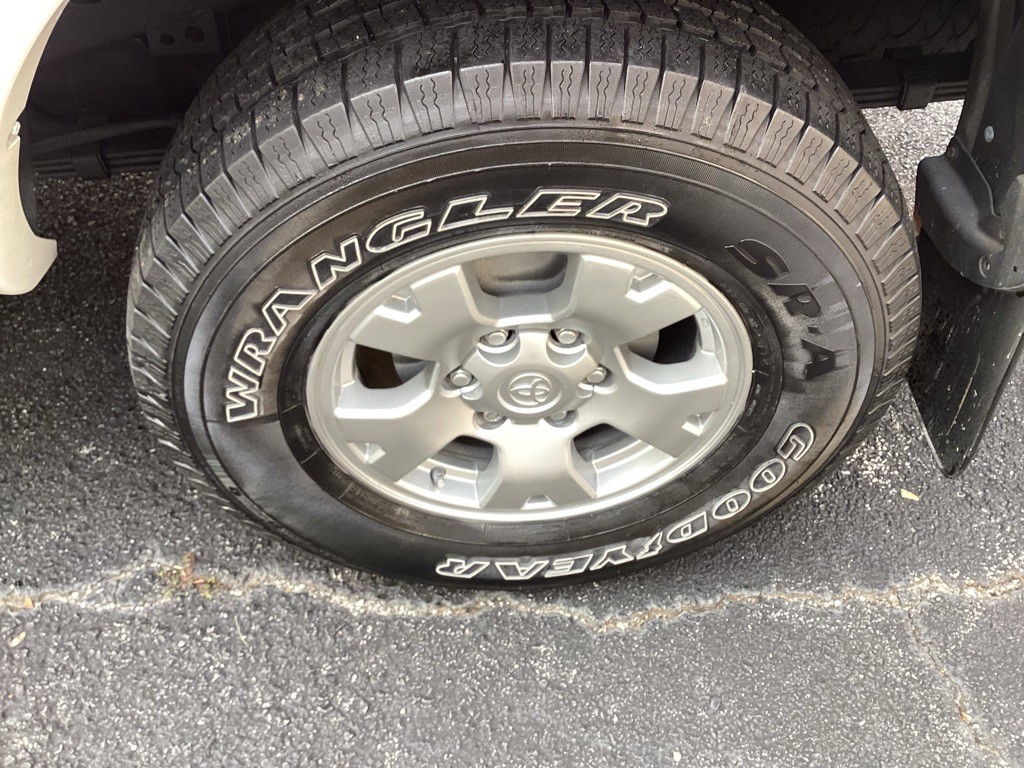 2009 Toyota Tacoma Image 17